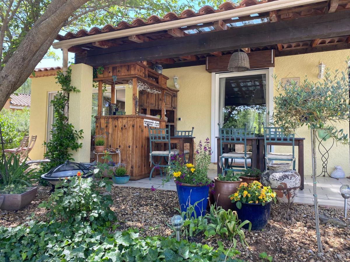 L'Eveil En Provence Bed & Breakfast Entrecasteaux Luaran gambar