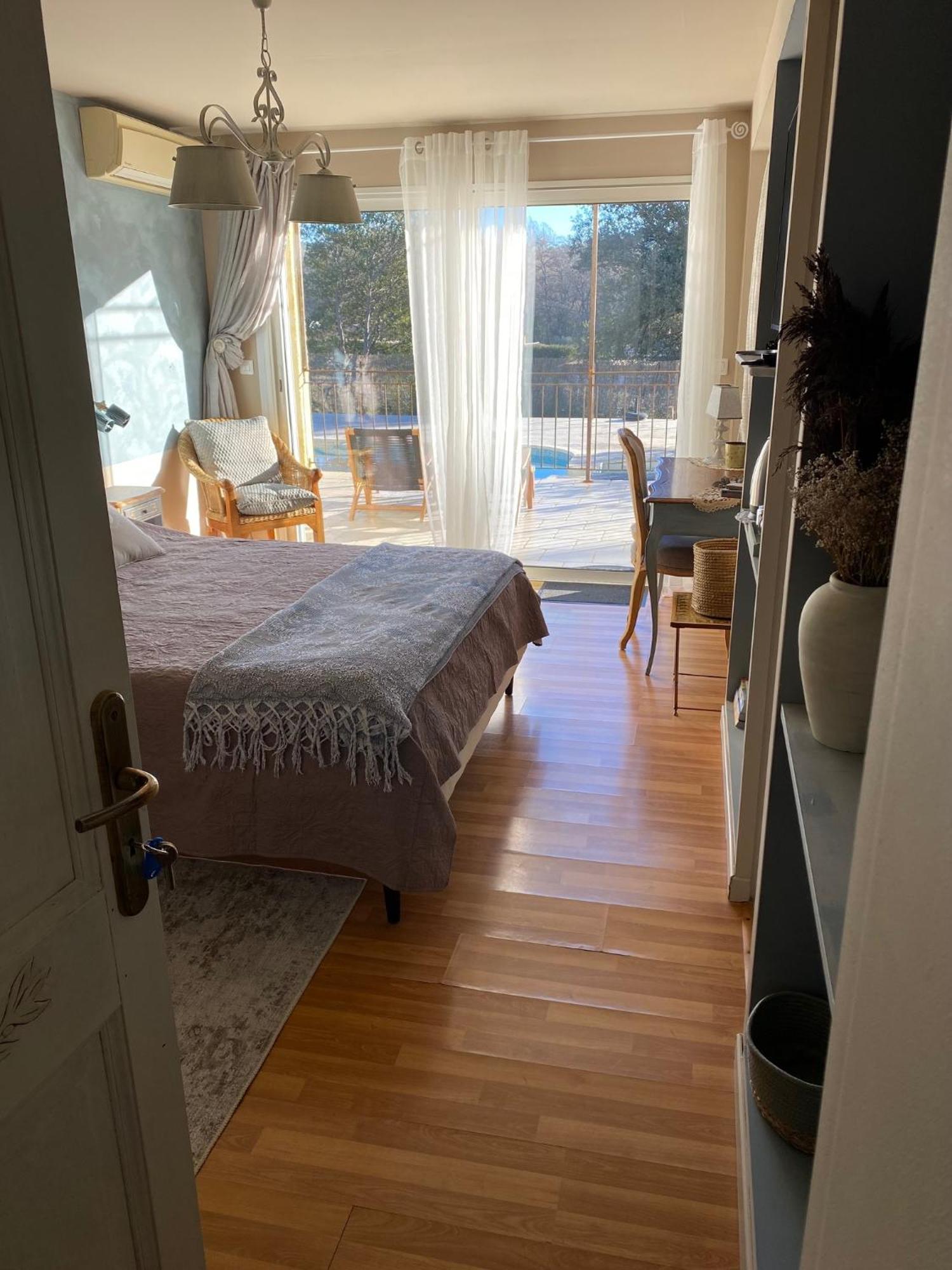 L'Eveil En Provence Bed & Breakfast Entrecasteaux Luaran gambar