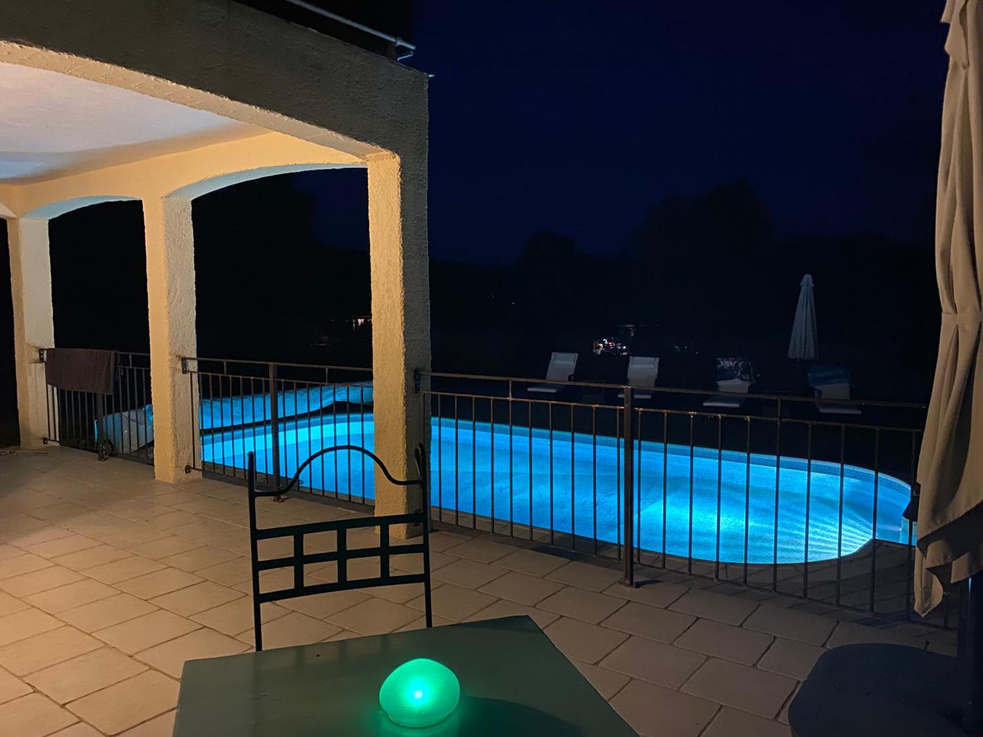 L'Eveil En Provence Bed & Breakfast Entrecasteaux Luaran gambar