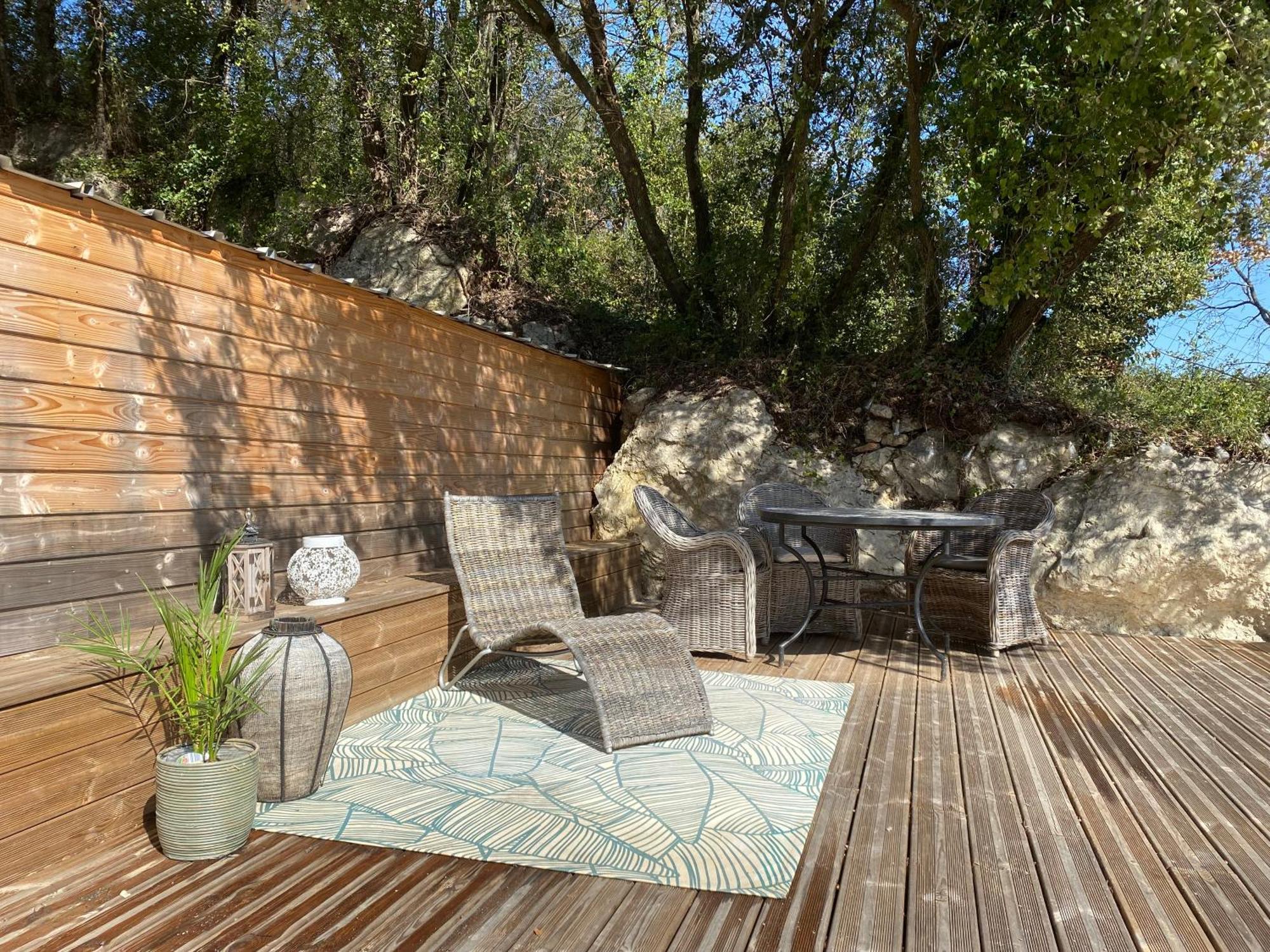 L'Eveil En Provence Bed & Breakfast Entrecasteaux Luaran gambar