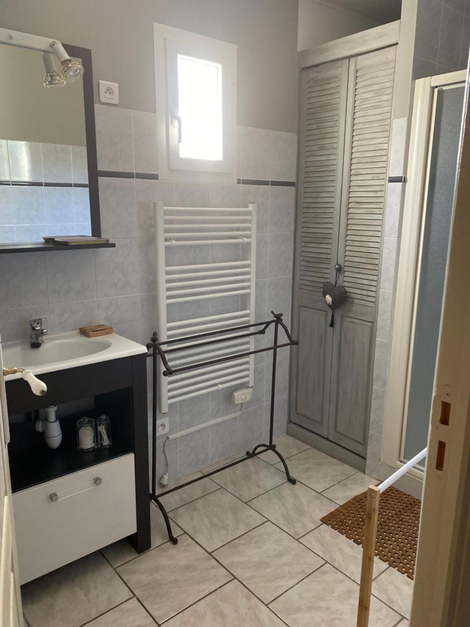 L'Eveil En Provence Bed & Breakfast Entrecasteaux Luaran gambar