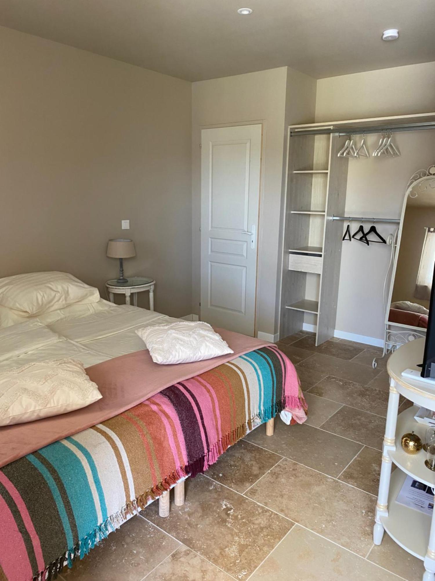 L'Eveil En Provence Bed & Breakfast Entrecasteaux Luaran gambar