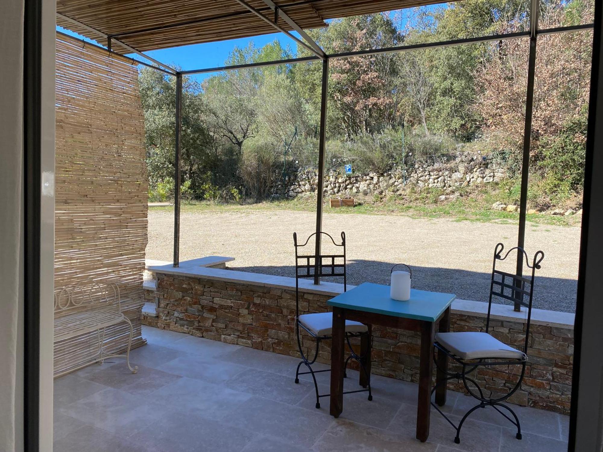 L'Eveil En Provence Bed & Breakfast Entrecasteaux Luaran gambar