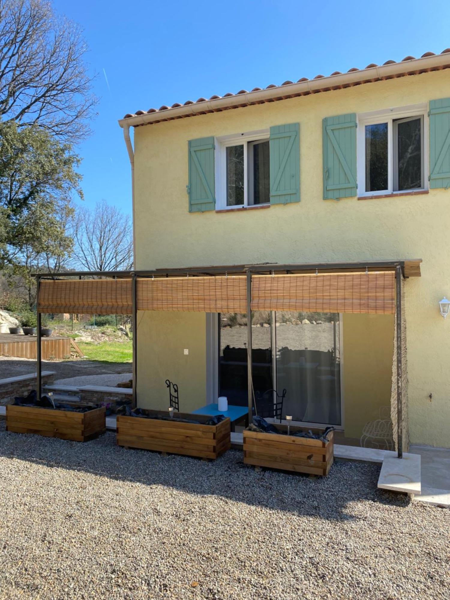 L'Eveil En Provence Bed & Breakfast Entrecasteaux Luaran gambar