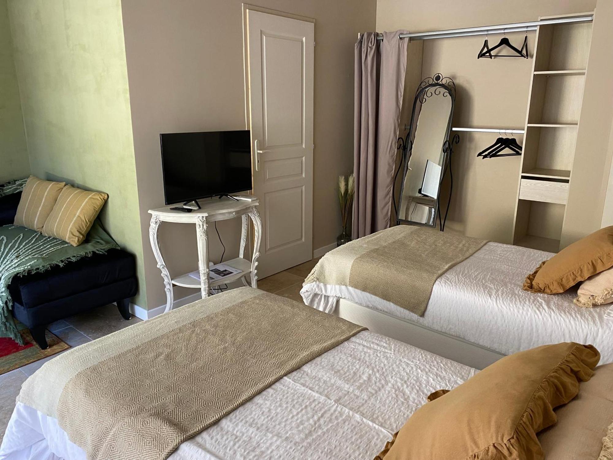 L'Eveil En Provence Bed & Breakfast Entrecasteaux Luaran gambar